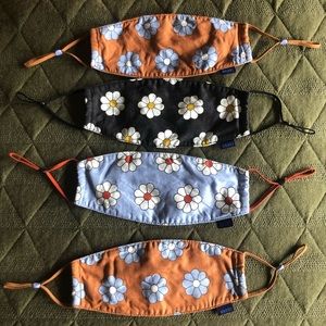 Baggu Flower Masks